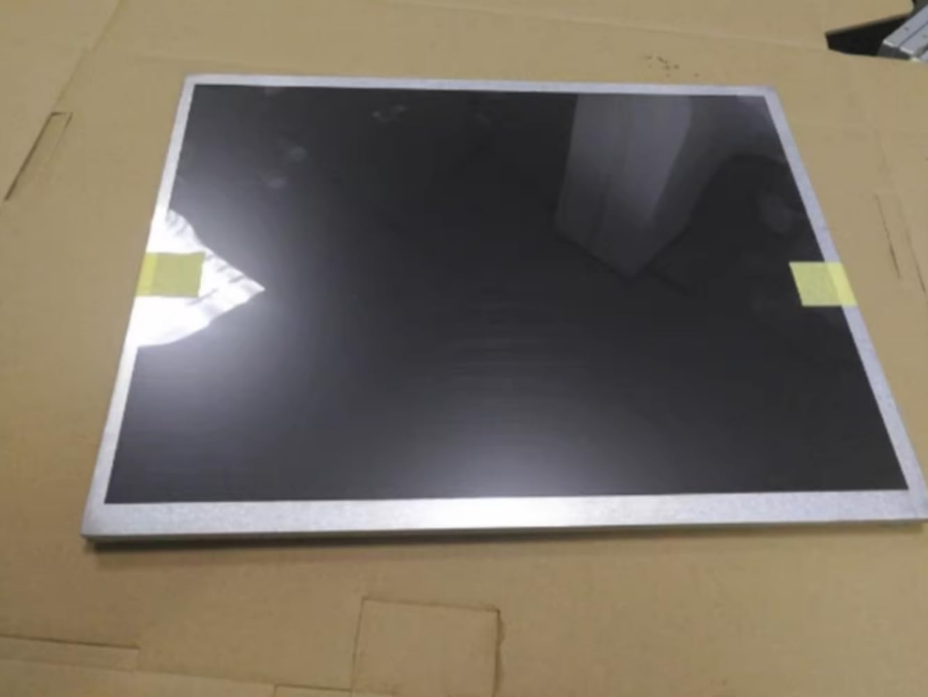 ミルク色のトイプードルちゃん毛糸のお帽子&ストールおめかしstyle